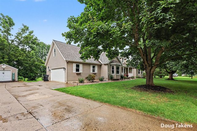 381 White Stag Court, Grandville, MI 49418