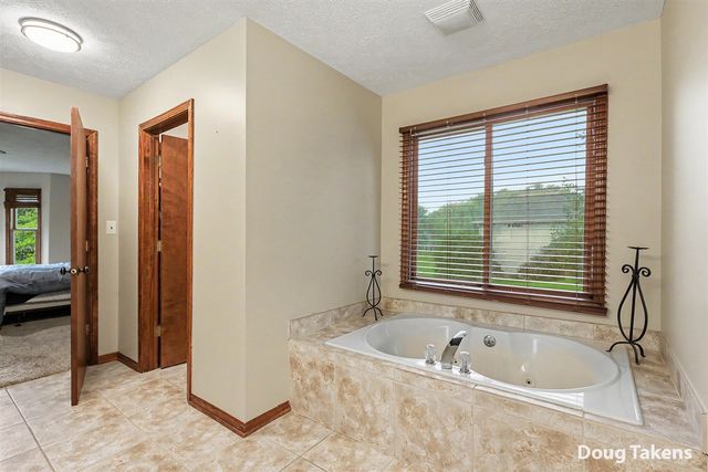 381 White Stag Court, Grandville, MI 49418