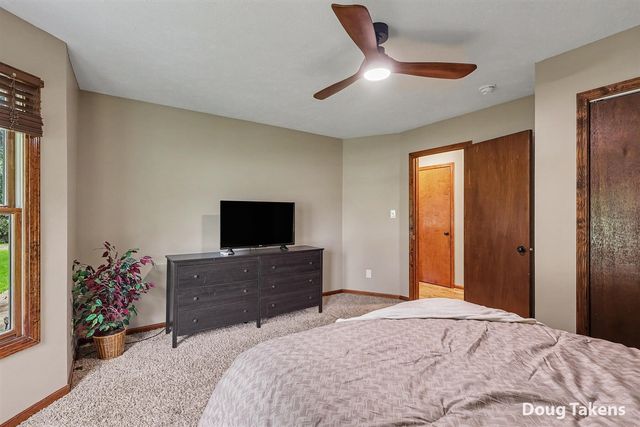381 White Stag Court, Grandville, MI 49418