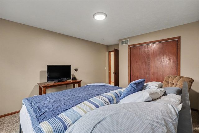381 White Stag Court, Grandville, MI 49418