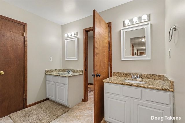381 White Stag Court, Grandville, MI 49418
