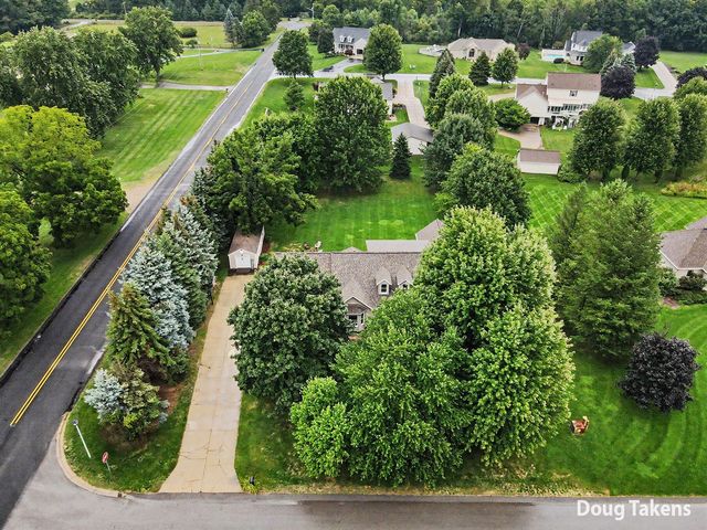 381 White Stag Court, Grandville, MI 49418
