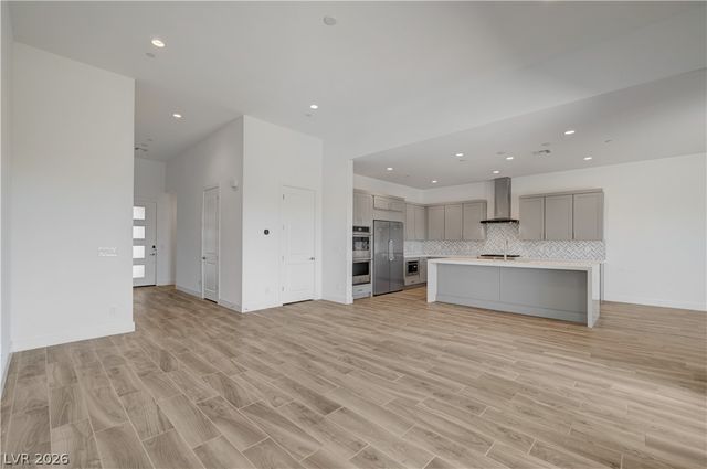 11803 Giroma Avenue, Las Vegas, NV 89138