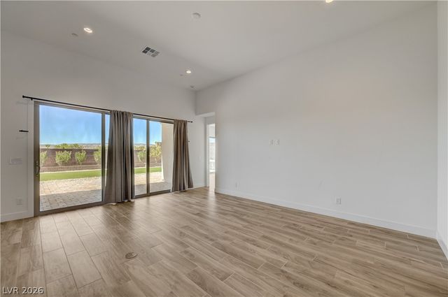 11803 Giroma Avenue, Las Vegas, NV 89138
