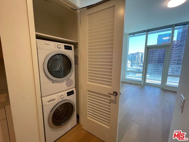 877 Francisco Street 1921, Los Angeles, CA 90017