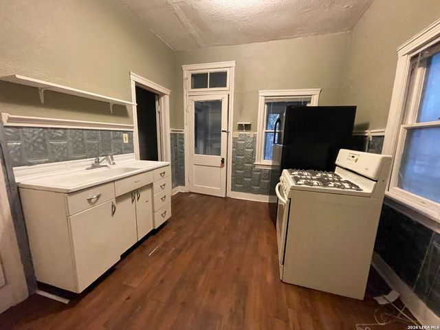 210 FLORIDA ST, San Antonio, TX 78210