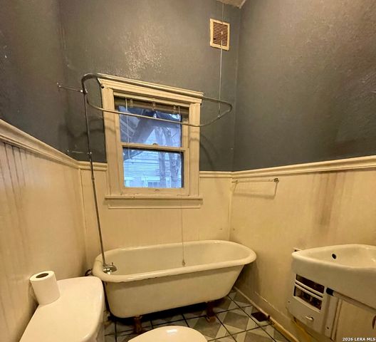 210 FLORIDA ST, San Antonio, TX 78210