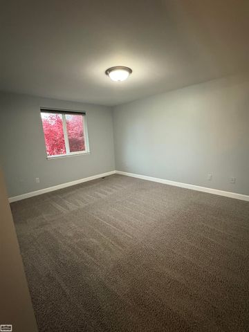 2127 Hopkins Dr Drive, Sterling Heights, MI 48310