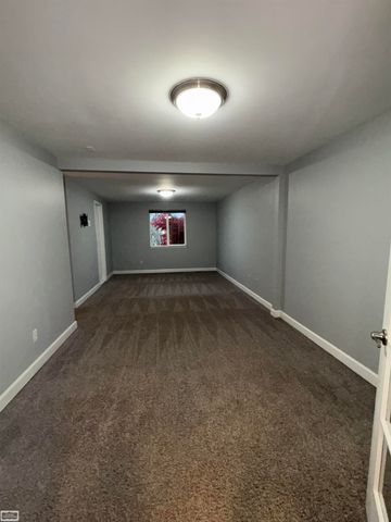 2127 Hopkins Dr Drive, Sterling Heights, MI 48310