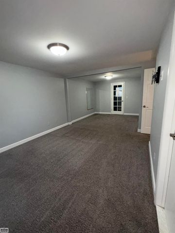 2127 Hopkins Dr Drive, Sterling Heights, MI 48310