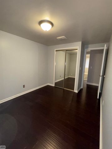 2127 Hopkins Dr Drive, Sterling Heights, MI 48310