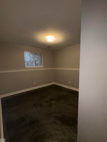 2127 Hopkins Dr Drive, Sterling Heights, MI 48310