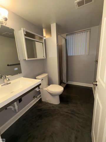 2127 Hopkins Dr Drive, Sterling Heights, MI 48310