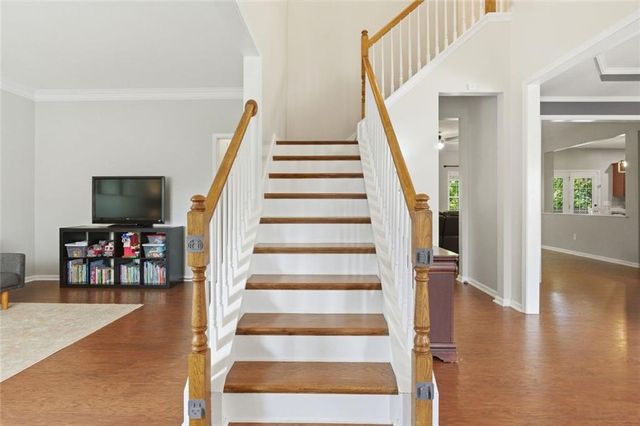 504 Crestview Court, Canton, GA 30115