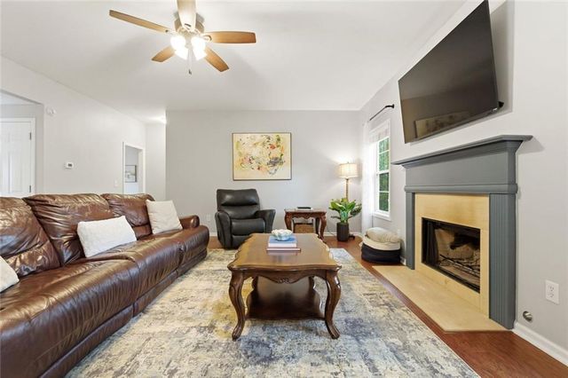 504 Crestview Court, Canton, GA 30115