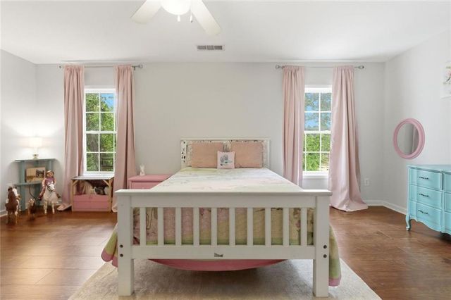 504 Crestview Court, Canton, GA 30115