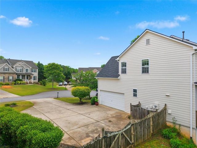 504 Crestview Court, Canton, GA 30115