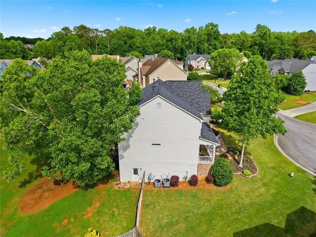 504 Crestview Court, Canton, GA 30115