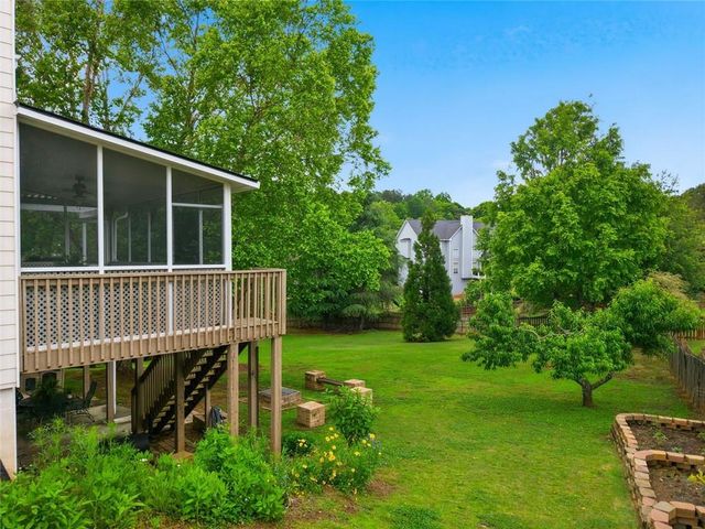 504 Crestview Court, Canton, GA 30115