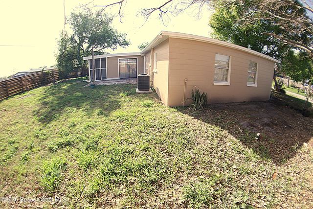 515 Palm Avenue, Merritt Island, FL 32952