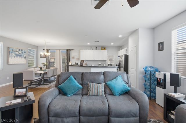 5395 Magnolia Crossing Street, Las Vegas, NV 89148