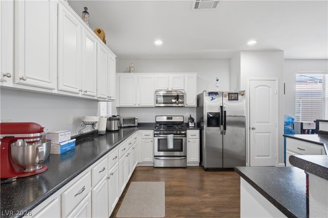 5395 Magnolia Crossing Street, Las Vegas, NV 89148