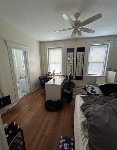 39 Hemenway Street 16, Boston, MA 02115