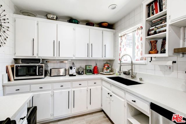 6122 Satsuma Avenue, North Hollywood (los Angeles), CA 91606