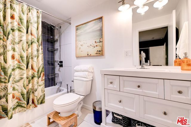 6122 Satsuma Avenue, North Hollywood (los Angeles), CA 91606