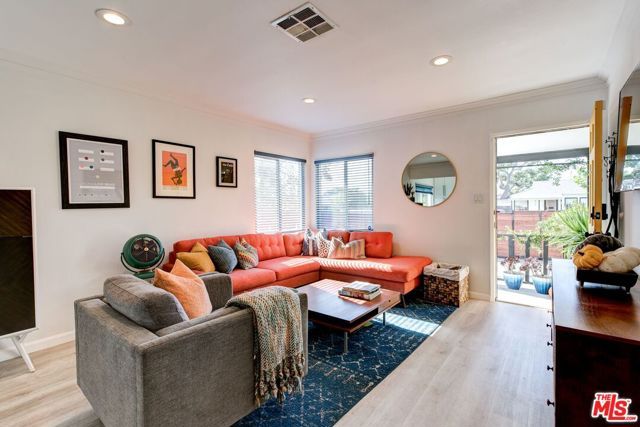 6122 Satsuma Avenue, North Hollywood (los Angeles), CA 91606