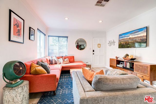 6122 Satsuma Avenue, North Hollywood (los Angeles), CA 91606
