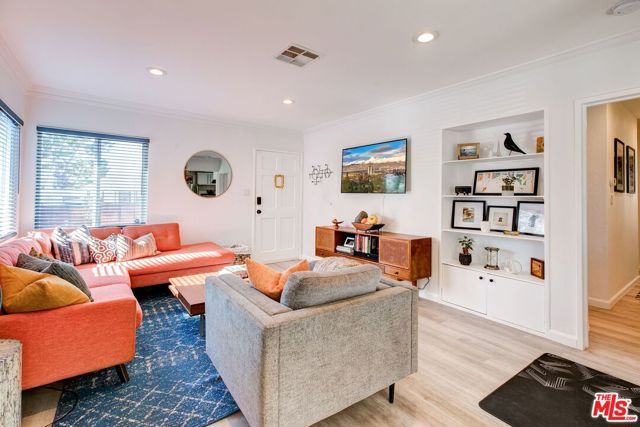 6122 Satsuma Avenue, North Hollywood (los Angeles), CA 91606