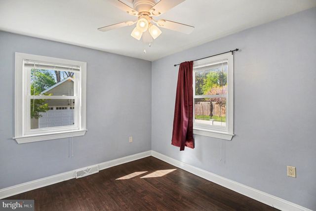 1370 ARNOLD AVE, Abington, PA 19001