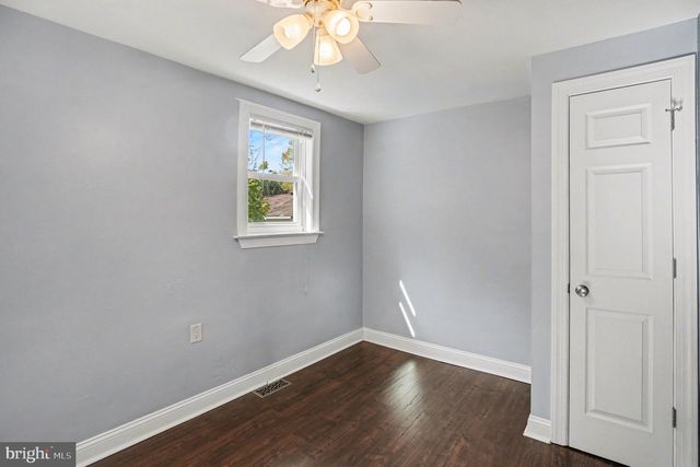 1370 ARNOLD AVE, Abington, PA 19001