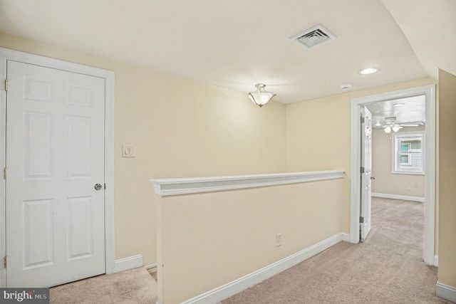 1370 ARNOLD AVE, Abington, PA 19001