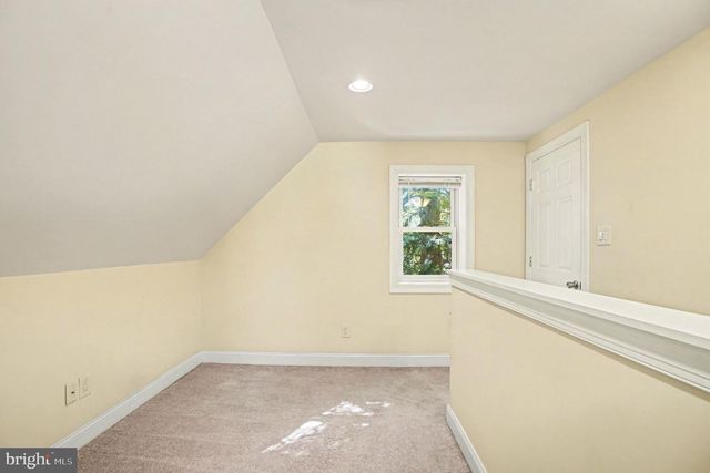 1370 ARNOLD AVE, Abington, PA 19001