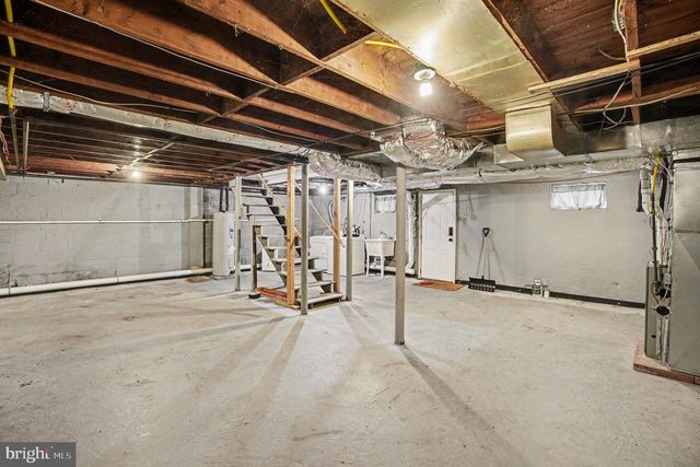 1370 ARNOLD AVE, Abington, PA 19001