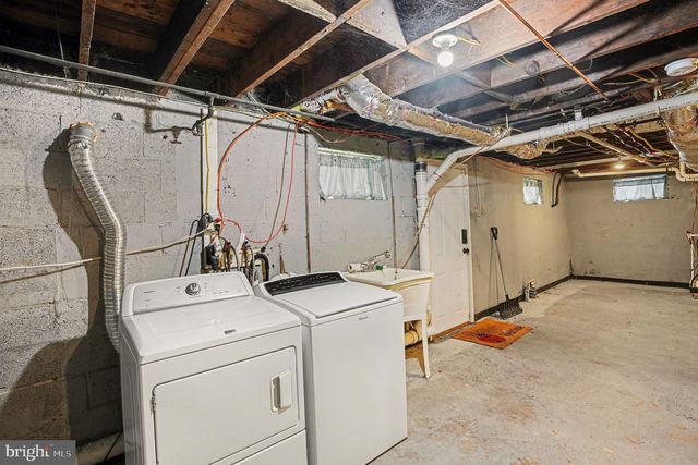 1370 ARNOLD AVE, Abington, PA 19001