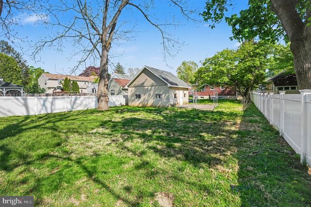 1370 ARNOLD AVE, Abington, PA 19001