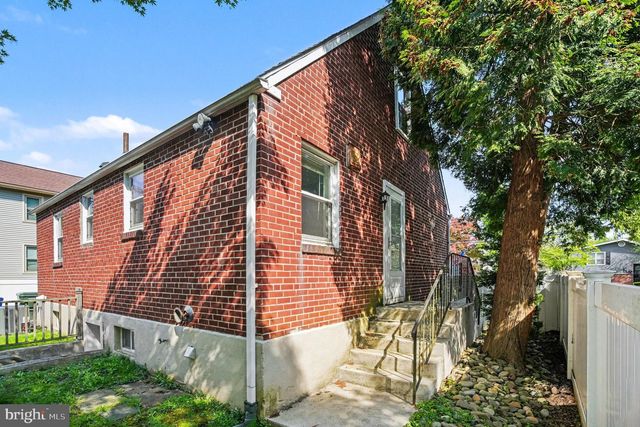 1370 ARNOLD AVE, Abington, PA 19001