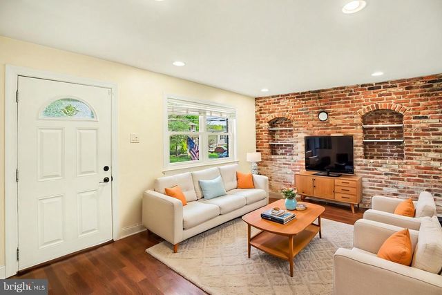 1370 ARNOLD AVE, Abington, PA 19001