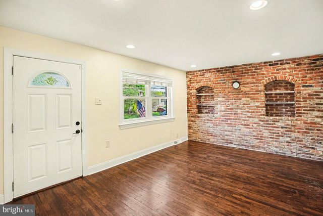 1370 ARNOLD AVE, Abington, PA 19001