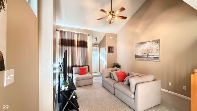 939 Prestwick Place D, Indianapolis, IN 46214