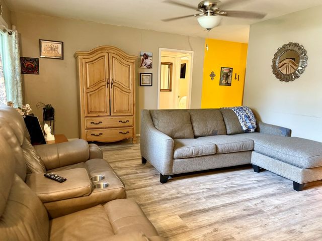 802 Bluebonnet Dr, Kerrville, TX 78028