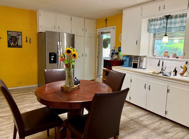 802 Bluebonnet Dr, Kerrville, TX 78028
