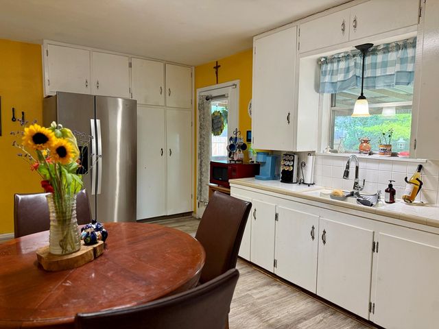 802 Bluebonnet Dr, Kerrville, TX 78028