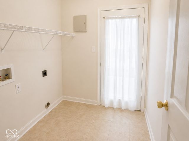 4262 Village Bend Drive, Indianapolis, IN 46254