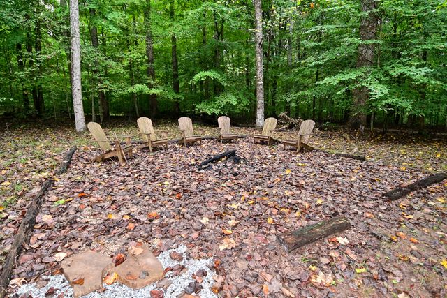 7615 N Hilltop Drive, Unionville, IN 47468