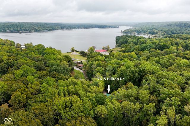 7615 N Hilltop Drive, Unionville, IN 47468