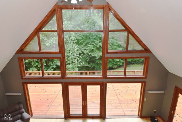 7615 N Hilltop Drive, Unionville, IN 47468